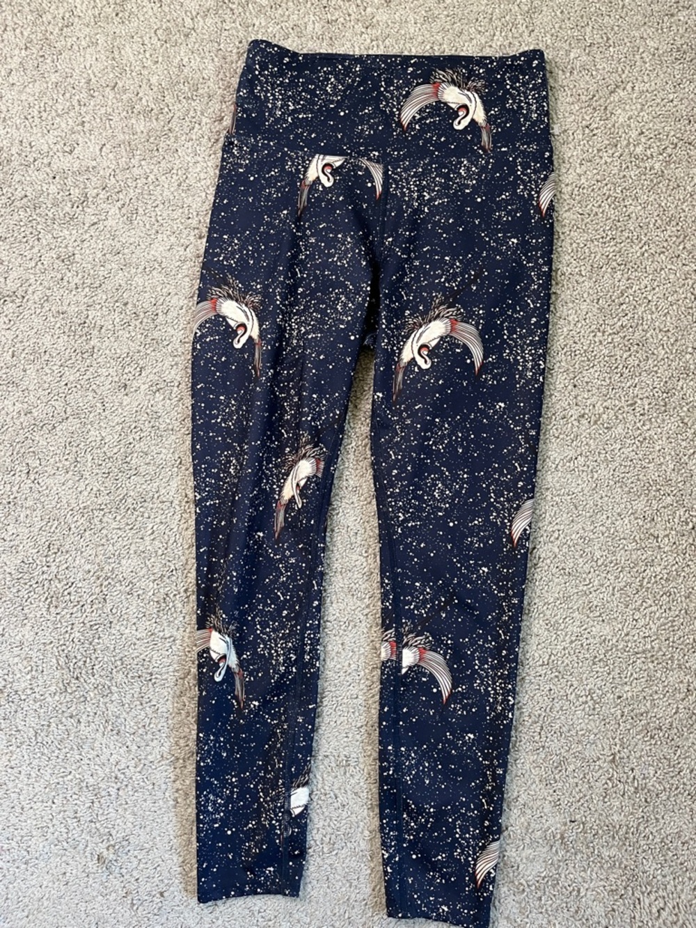 FP Movement Free People Tide is High Navy Swan Bird Print Leggings Small Yoga